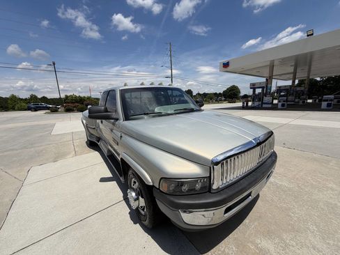 Used 1997 Dodge Ram 3500 Truck 2WD Club Cab image 22