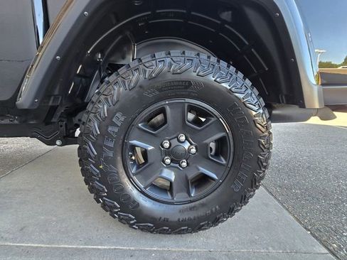 Certified 2021 Jeep Gladiator Mojave AWD/4WD image 30