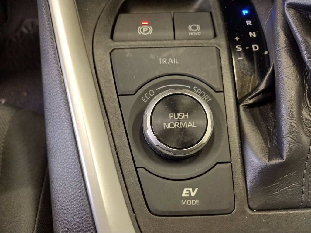 Used 2019 Toyota RAV4 XLE w/ Convenience Package AWD/4WD image 34