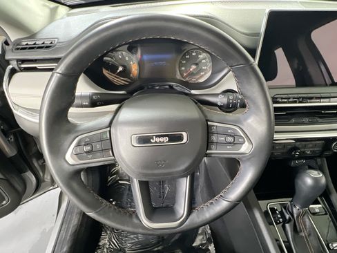 Used 2022 Jeep Compass Limited AWD/4WD image 11