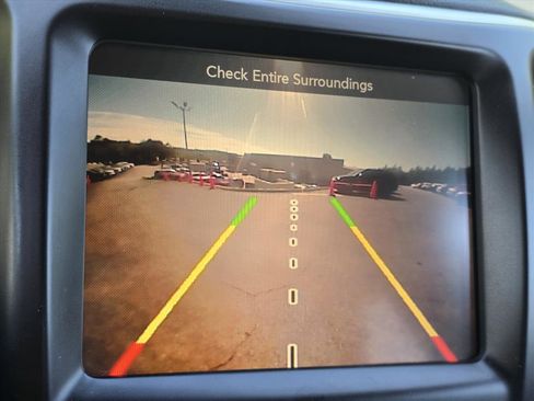 Used 2016 Jeep Cherokee Trailhawk w/ Comfort/Convenience Group AWD/4WD image 19