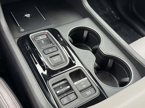 Certified 2025 Honda Pilot EX-L image 7