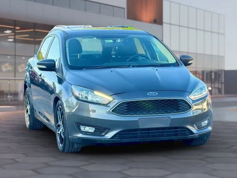 Used 2017 Ford Focus SEL w/ Interior Protection Package FWD image 1