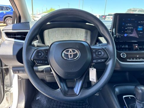 Used 2023 Toyota Corolla LE FWD image 18
