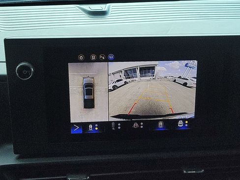 Used 2024 Chevrolet Silverado EV W/T image 15