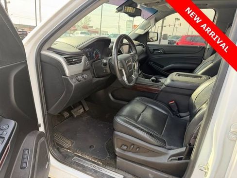 Used 2017 GMC Yukon XL SLT w/ Open Road Package image 11