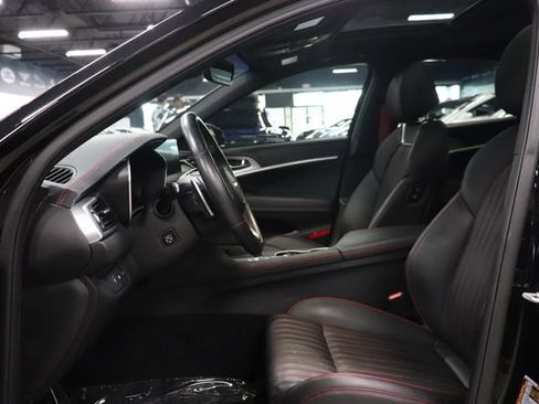 Used 2023 Genesis G70 2.0T w/ Sport Prestige Package RWD image 10