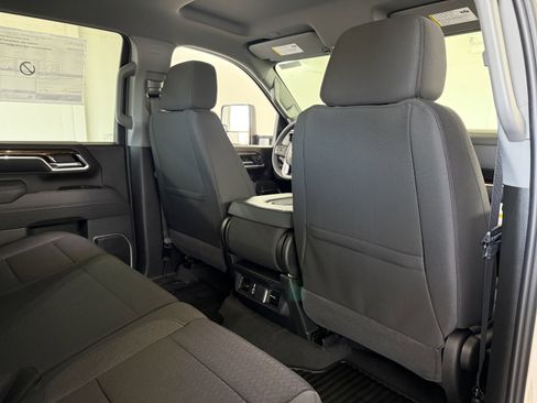 New 2026 GMC Sierra 3500 SLE image 41