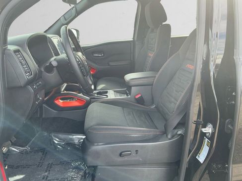 Used 2023 Nissan Frontier PRO-4X w/ Pro Convenience Package image 9