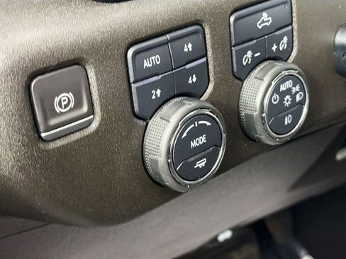 Used 2023 Chevrolet Silverado 1500 RST image 10