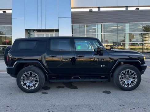 Used 2024 GMC Hummer EV 3X w/ LPO, Illumination Package AWD/4WD image 50