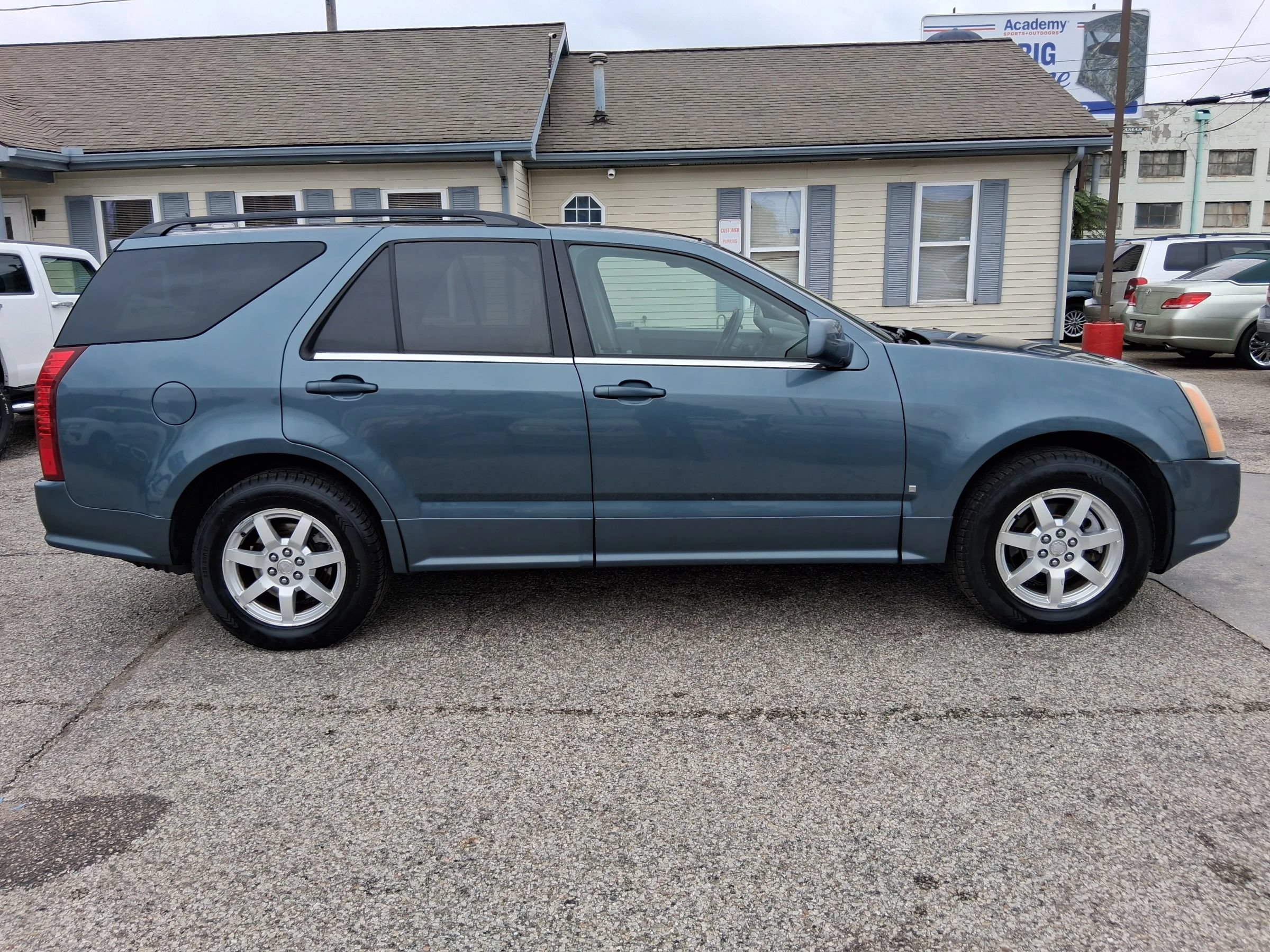 Used 2006 Cadillac SRX AWD/4WD image 4