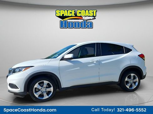 Certified 2022 Honda HR-V LX image 9