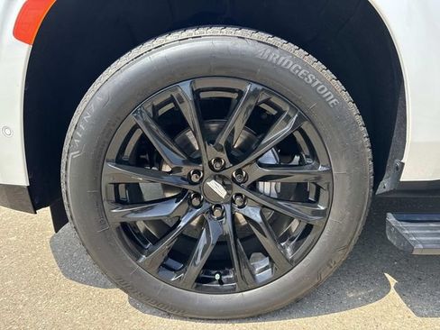 Used 2023 Cadillac Escalade ESV Sport Platinum w/ LPO, ONYX Package RWD image 7