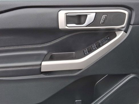Certified 2024 Ford Explorer XLT w/ Equipment Group 202A image 13