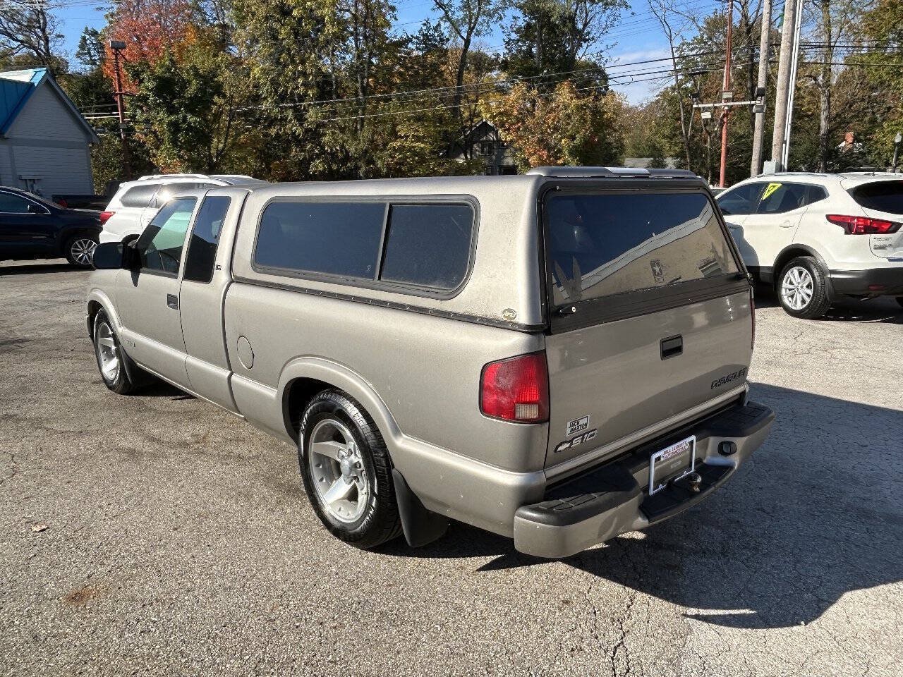 Used 2002 Chevrolet S10 Pickup LS w/ LS Preferred Equipment Group RWD image 9