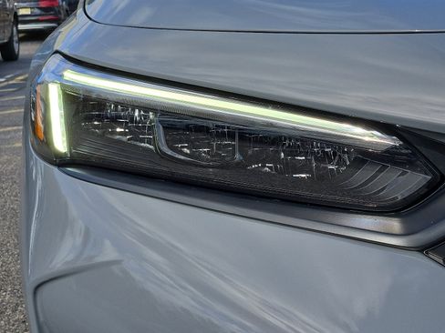 Certified 2025 Honda Civic Sport image 9