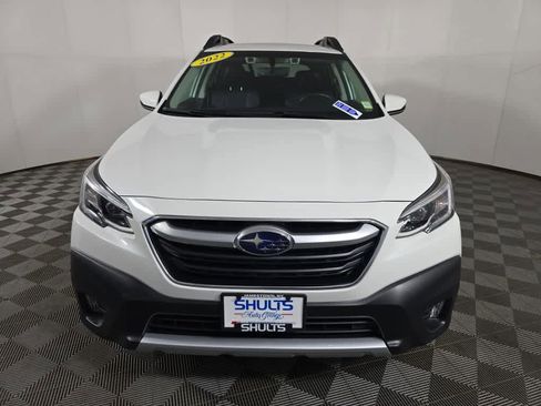 Used 2022 Subaru Outback Limited XT image 3