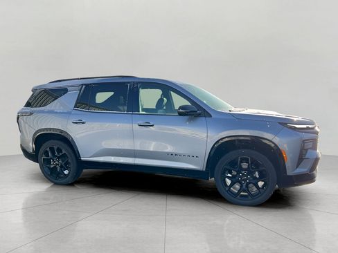 Used 2024 Chevrolet Traverse RS w/ LPO, Floor Liner Package image 9