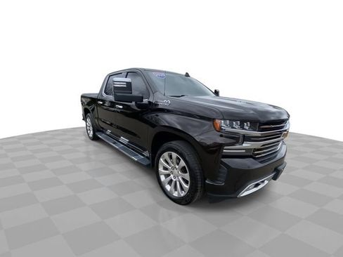 Used 2020 Chevrolet Silverado 1500 High Country w/ Technology Package AWD/4WD image 4