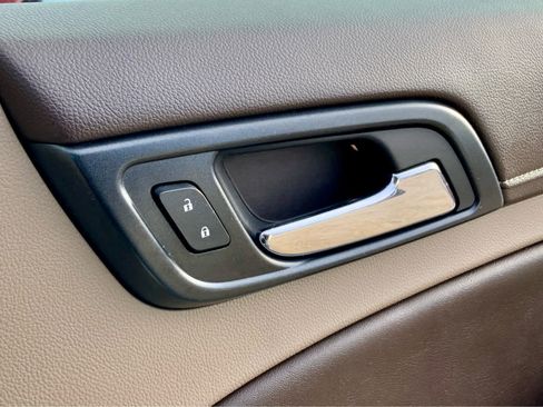 Used 2015 Chevrolet Tahoe LTZ image 43