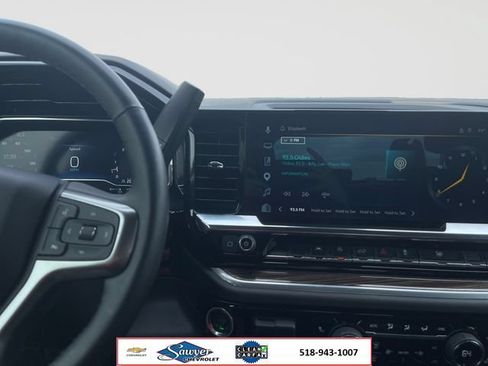 Used 2025 Chevrolet Silverado 1500 RST AWD/4WD image 12