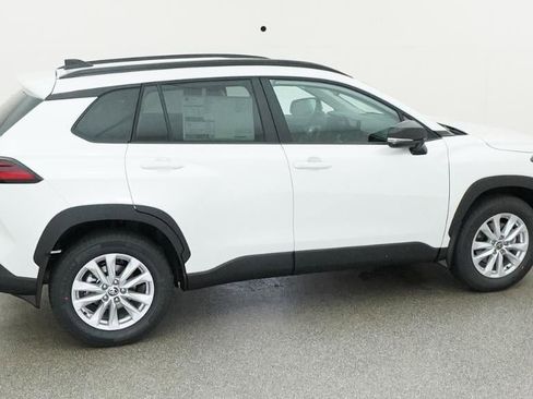 New 2026 Toyota Corolla Cross LE image 43