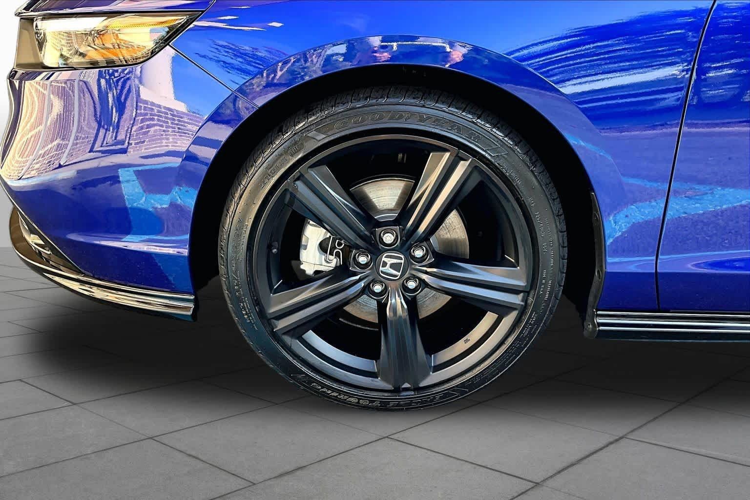Used 2025 Honda Accord Sport image 11