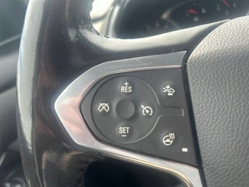 Used 2021 Chevrolet Traverse RS AWD/4WD image 24