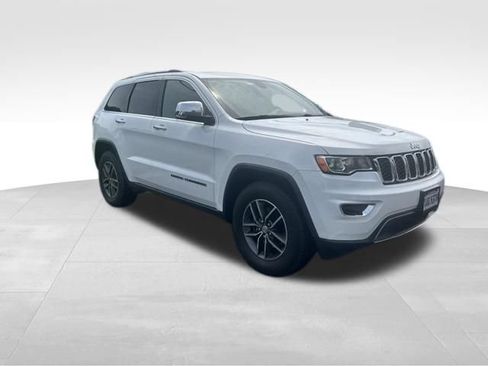 Used 2017 Jeep Grand Cherokee Limited AWD/4WD image 9