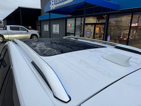 Used 2024 GMC Terrain Denali image 5