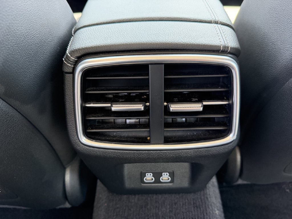 Used 2026 Genesis G70 2.5T AWD/4WD image 24