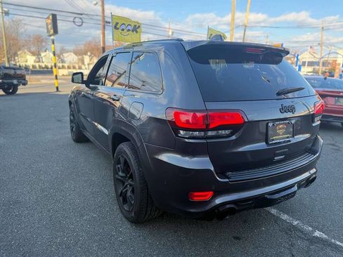 Used 2017 Jeep Grand Cherokee SRT image 6