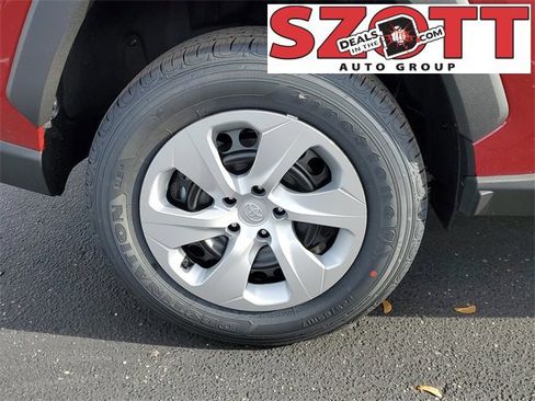 New 2025 Toyota RAV4 LE image 5