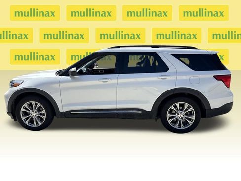 Used 2021 Ford Explorer XLT w/ Equipment Group 202A image 10