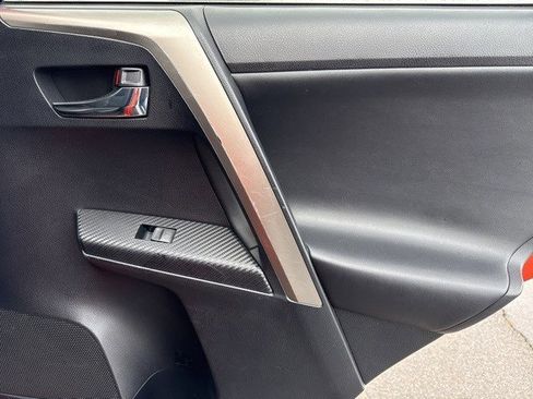 Used 2015 Toyota RAV4 Limited image 15