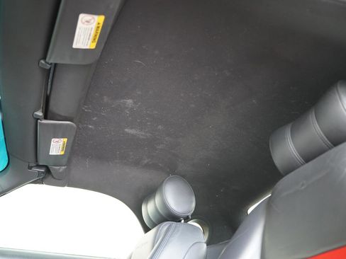 Used 2002 Ford Thunderbird image 29