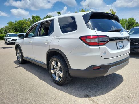 Used 2024 Honda Pilot EX-L image 4