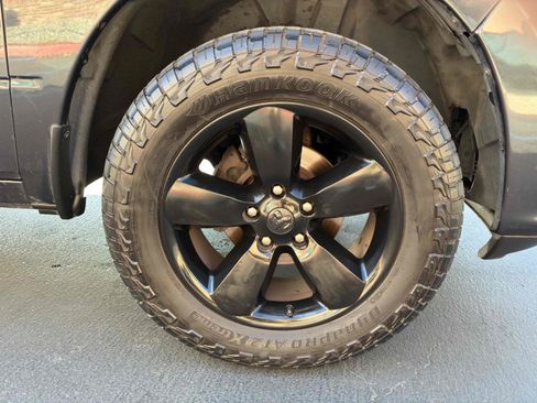 Used 2013 RAM 1500 Express AWD/4WD image 12