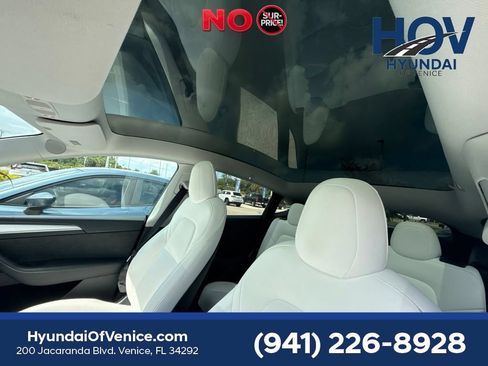 Used 2022 Tesla Model Y Performance AWD/4WD image 19