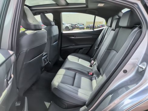 Used 2026 Toyota Camry XSE AWD/4WD image 11