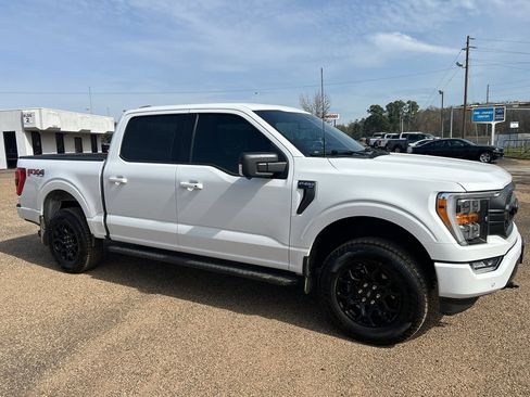 Used 2021 Ford F150 XLT w/ Equipment Group 302A High image 5