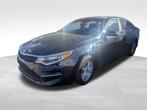 Used 2017 Kia Optima LX image 8