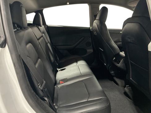 Used 2023 Tesla Model Y Long Range AWD/4WD image 11