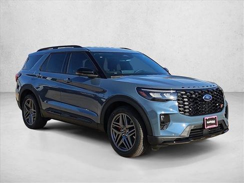 New 2026 Ford Explorer ST image 7