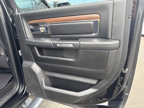 Used 2015 RAM 2500 Laramie w/ Black Appearance Group AWD/4WD image 11