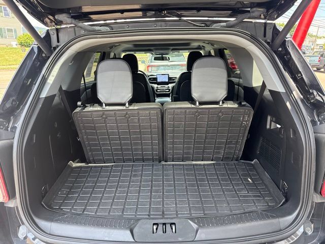 Certified 2023 Ford Explorer XLT w/ Equipment Group 202A AWD/4WD image 46