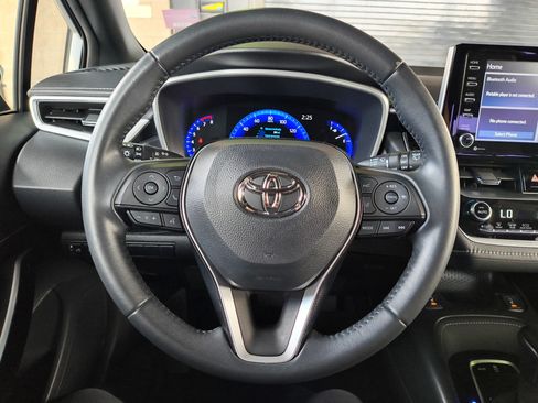Used 2021 Toyota Corolla XSE FWD image 18