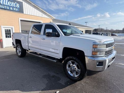 Used 2016 Chevrolet Silverado 2500 LTZ w/ Duramax Plus Package image 3