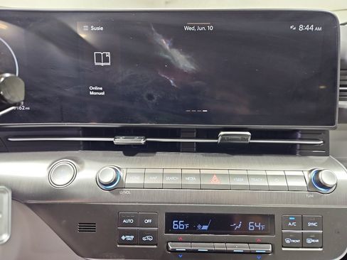 Used 2024 Hyundai Kona SEL FWD image 12